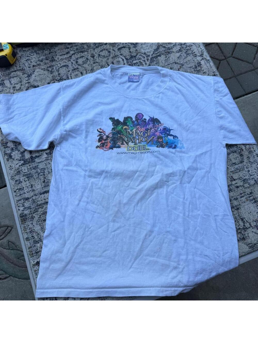 Vintage White Magic: The Gathering cotton size L. Stains on the back